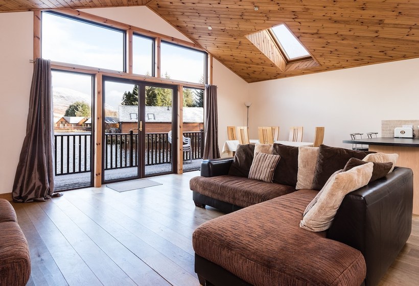 فندق Scottish Highland Lodge