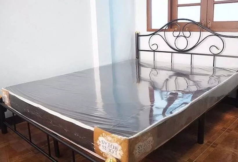 Hotelli The Trust Guesthouse