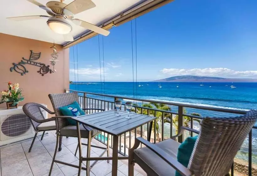 Lahaina Roads 309 By Redawning