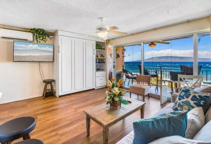 Lahaina Roads 309 By Redawning