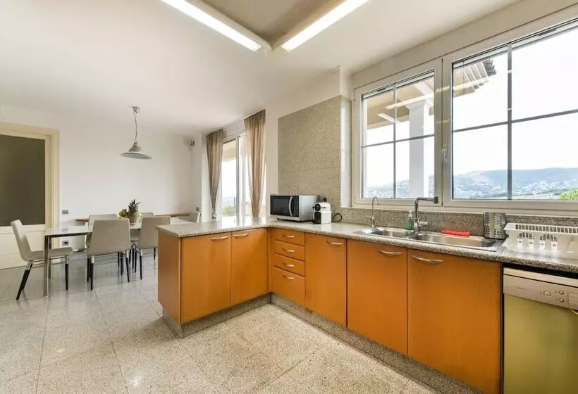 Luxury Seaview Villa By Olala Homes