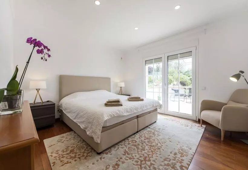 Luxury Seaview Villa By Olala Homes