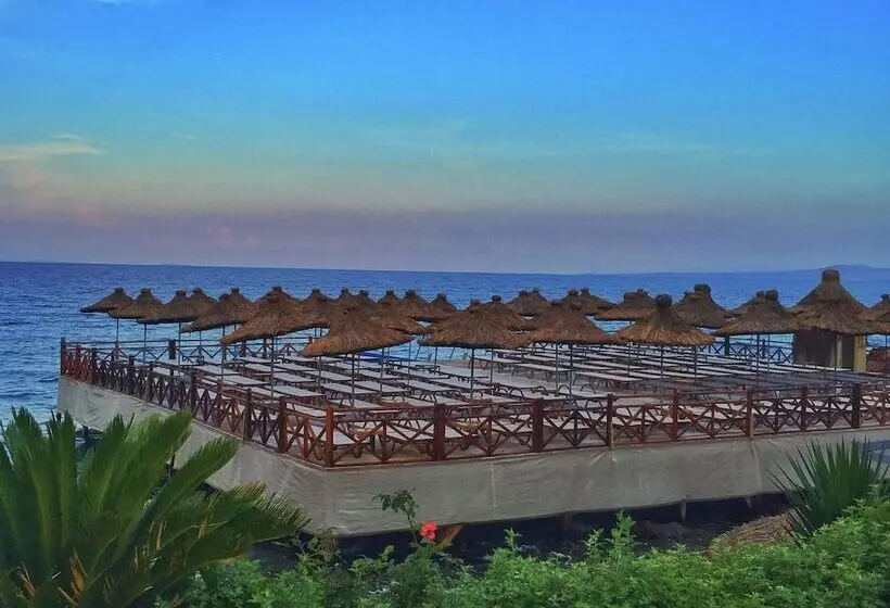 Hotelli Aristo Pension