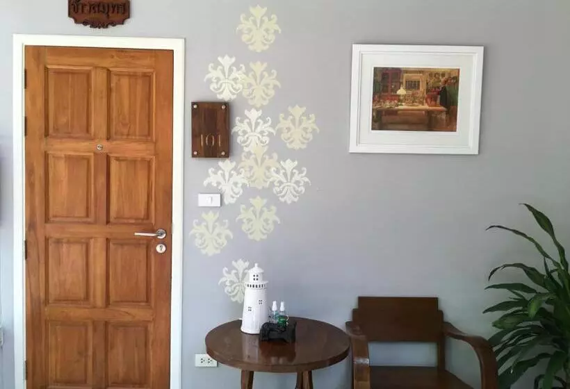 Hotel Bann Vimansamutr