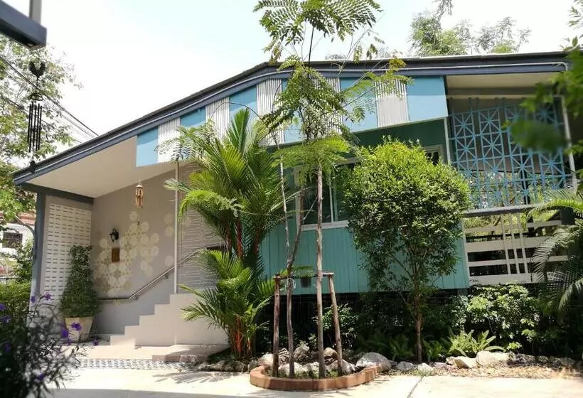 Hotel Bann Vimansamutr