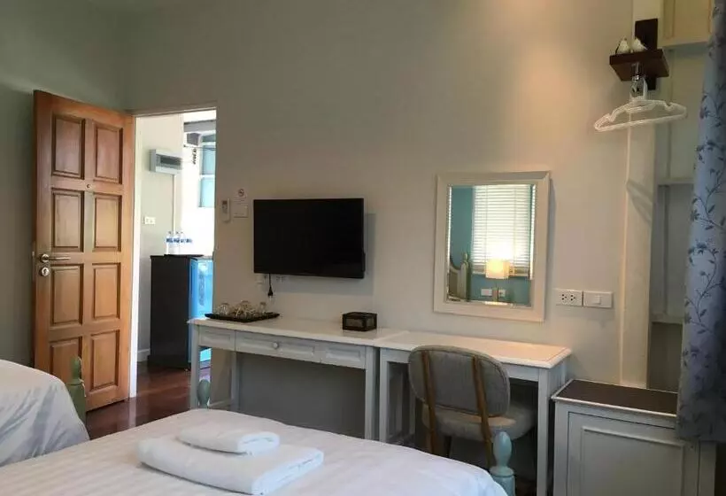 Hotel Bann Vimansamutr