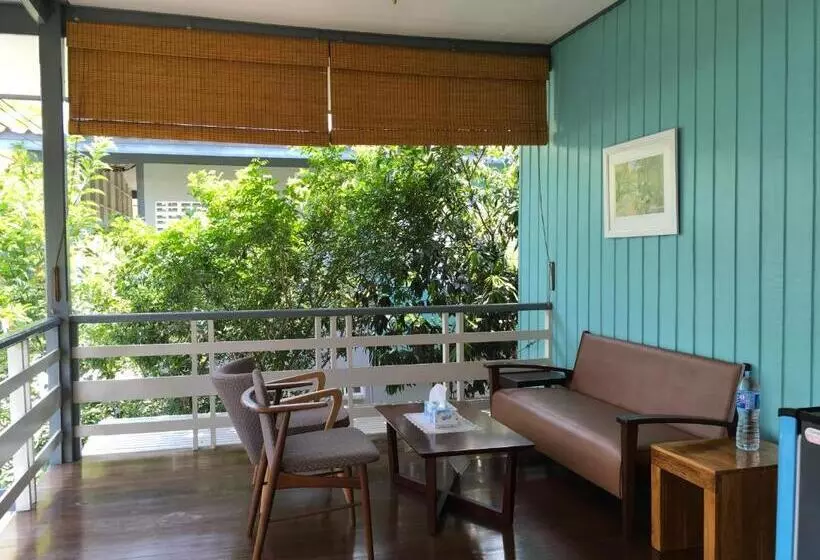 Hotel Bann Vimansamutr