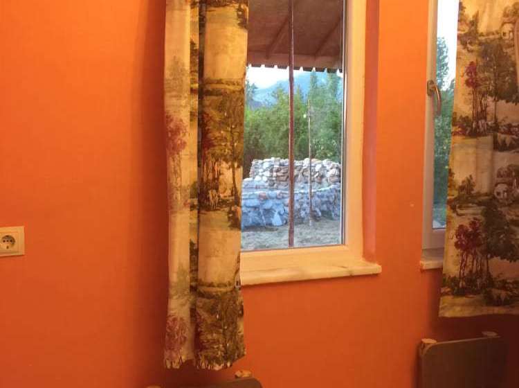 Hotelli Dr Hasan Acar Dogal Yasam Koyu