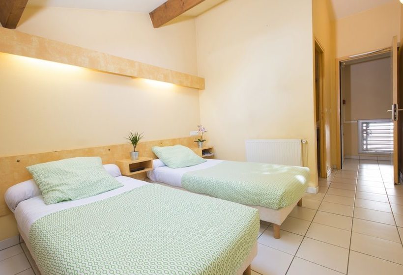 فندق Hôtel Le Pavillon De L Aéro