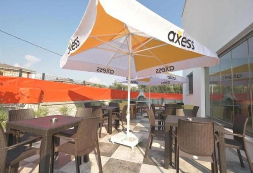 בית מלון כפרי Kulup Laka 1969