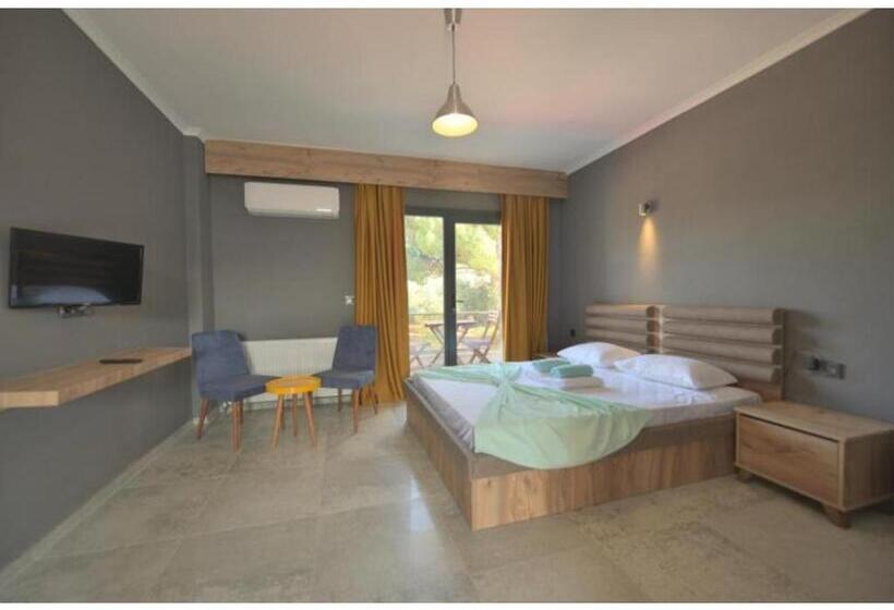 בית מלון כפרי Kulup Laka 1969