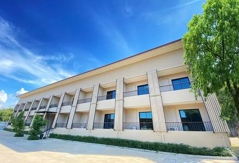 ホテル Maihom Villa