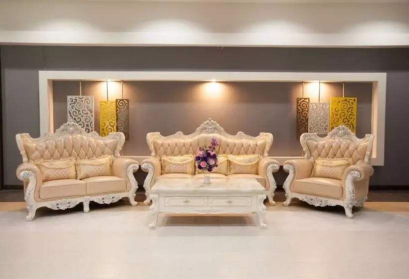 ホテル Maihom Villa
