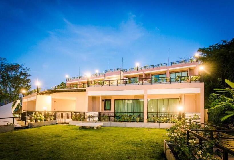 בית מלון כפרי Studio Apartments On A Hill