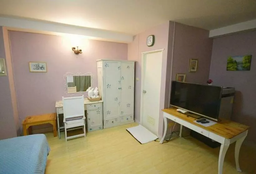 هتل Rungnatee Place & Boutique