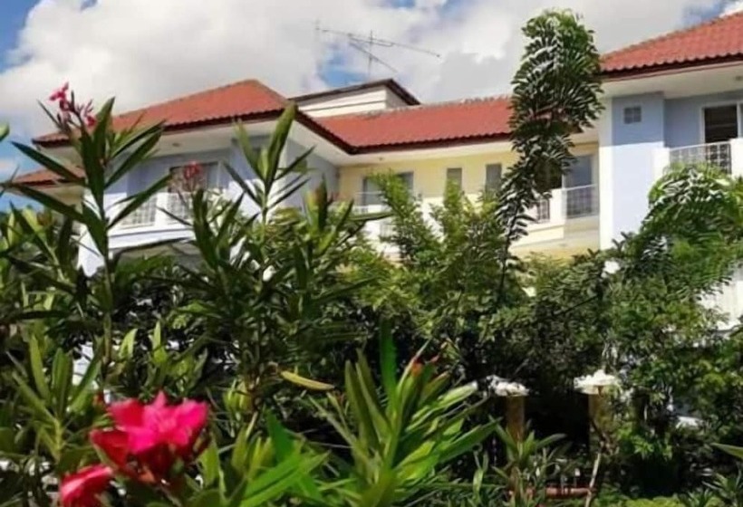 Отель Rungnatee Place & Boutique