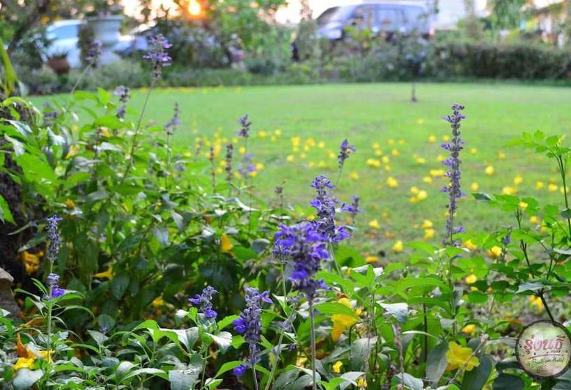 Отель Rungnatee Place & Boutique