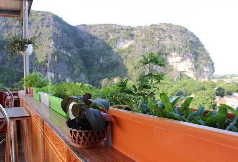 هتل Sierra Homestay