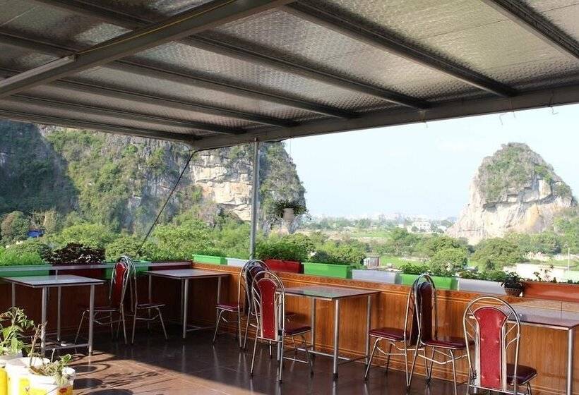 هتل Sierra Homestay