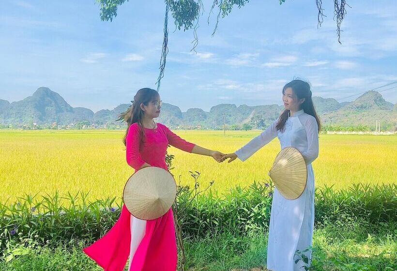 هتل Sierra Homestay