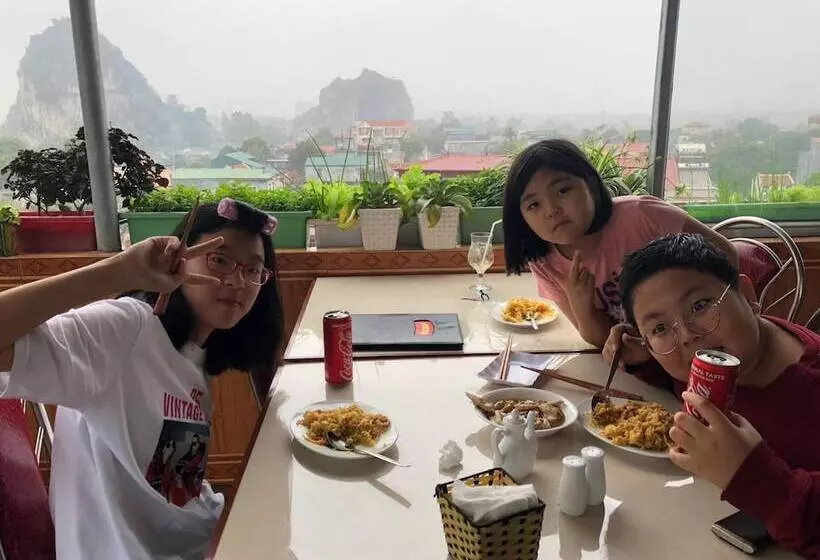 هتل Sierra Homestay