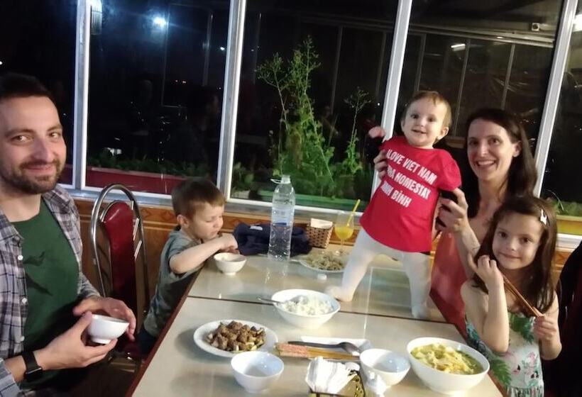 هتل Sierra Homestay