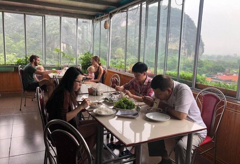 هتل Sierra Homestay