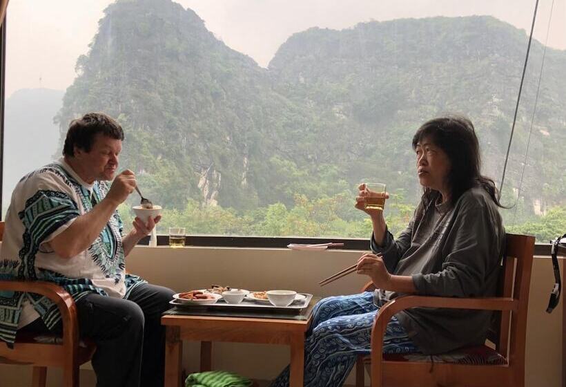 هتل Sierra Homestay