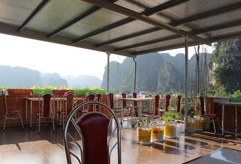 هتل Sierra Homestay