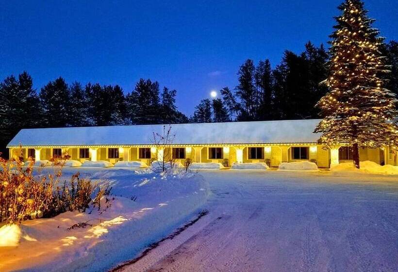 Northwoods Motel