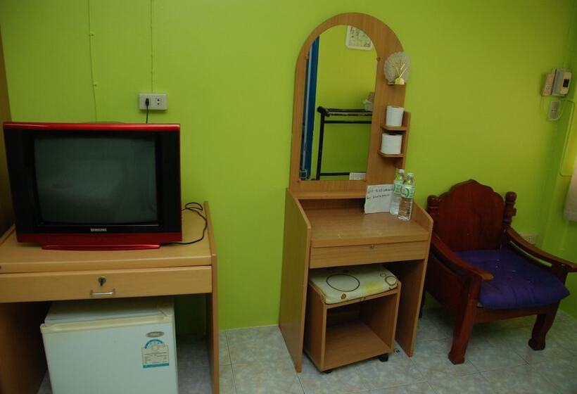 Pensió Blue Lagoon Guest House And Bar