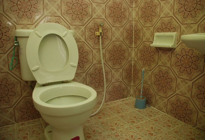 Pensió Blue Lagoon Guest House And Bar