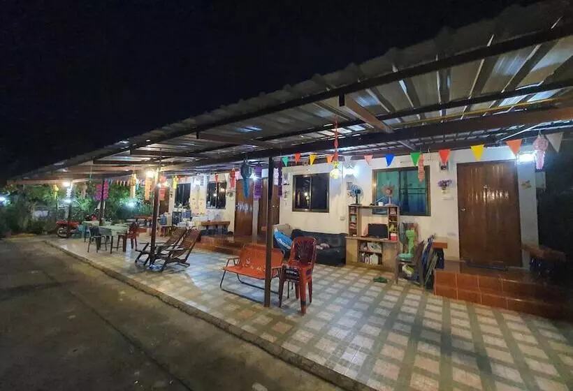 ペンション Bunrapee House