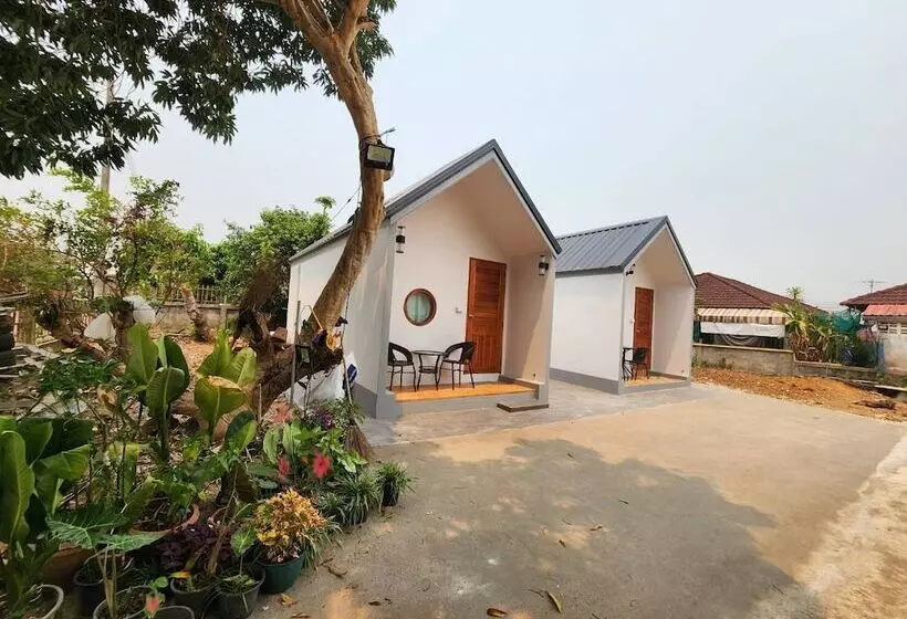 ペンション Bunrapee House