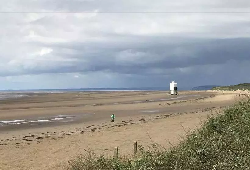 Aamiaismajoitus (B&B) Cheriton Lodge