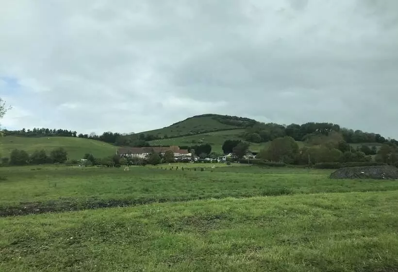 Aamiaismajoitus (B&B) Cheriton Lodge