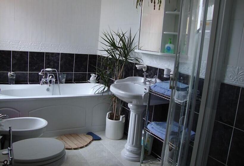 צימר Cheriton Lodge