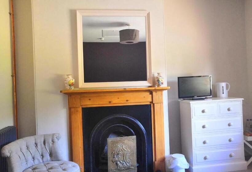 客栈 The Three Horseshoes