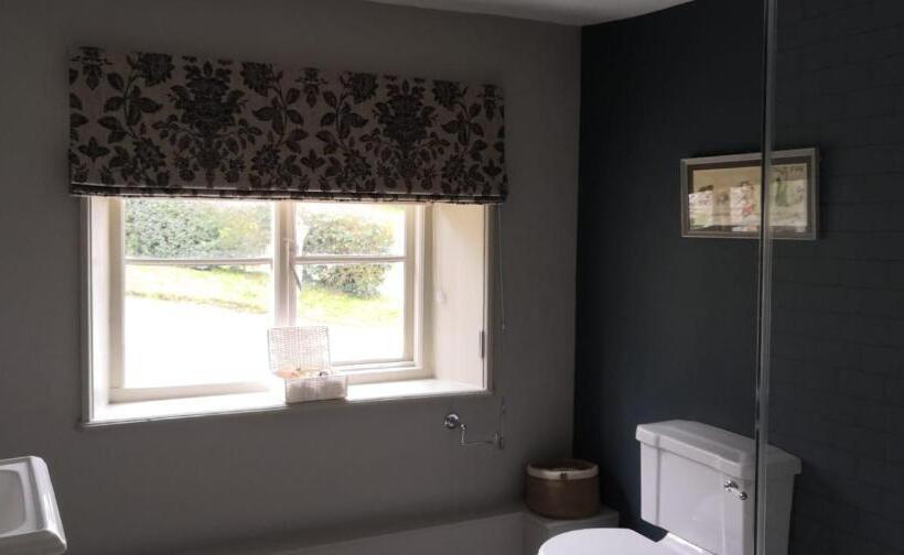 客栈 The Three Horseshoes