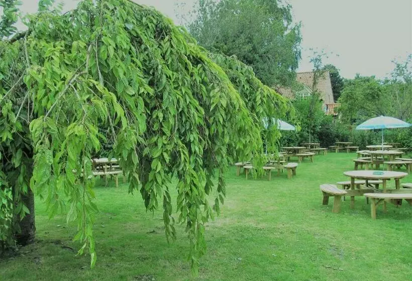 簡易ホテル The Three Horseshoes