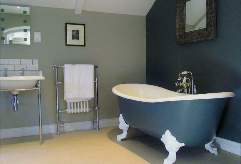 客栈 The Three Horseshoes