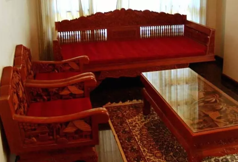 Hotelli Baan Rim Kwai Paerimnam Resort