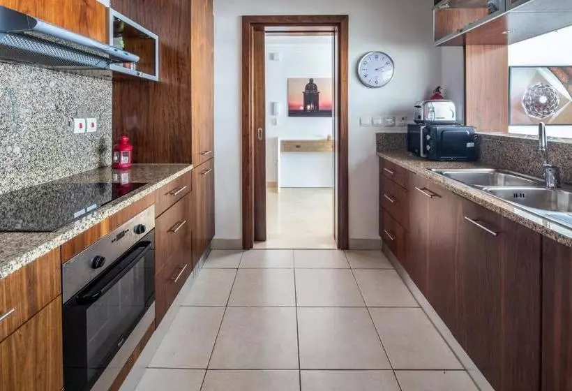Frank Porter Marina Quays