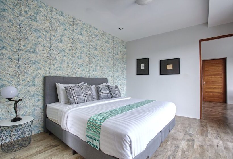 Picasso Villa Phuket Pablo