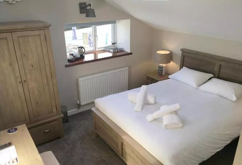 Aamiaismajoitus (B&B) The Waterfront Inn