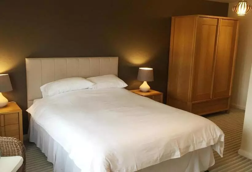 Aamiaismajoitus (B&B) The Waterfront Inn