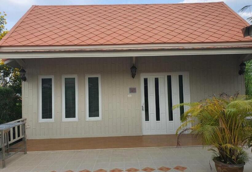 هتل Aob Oun Homestay