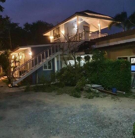 هتل Aob Oun Homestay