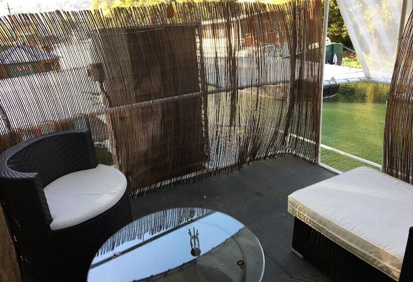 ホテル Boat For Guest