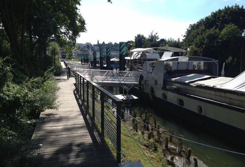 ホテル Boat For Guest